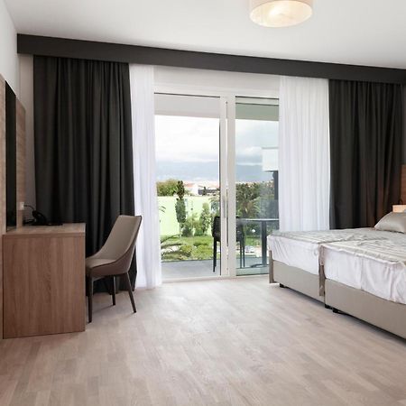 Kaneo Beach Hotel 诺瓦利娅 外观 照片