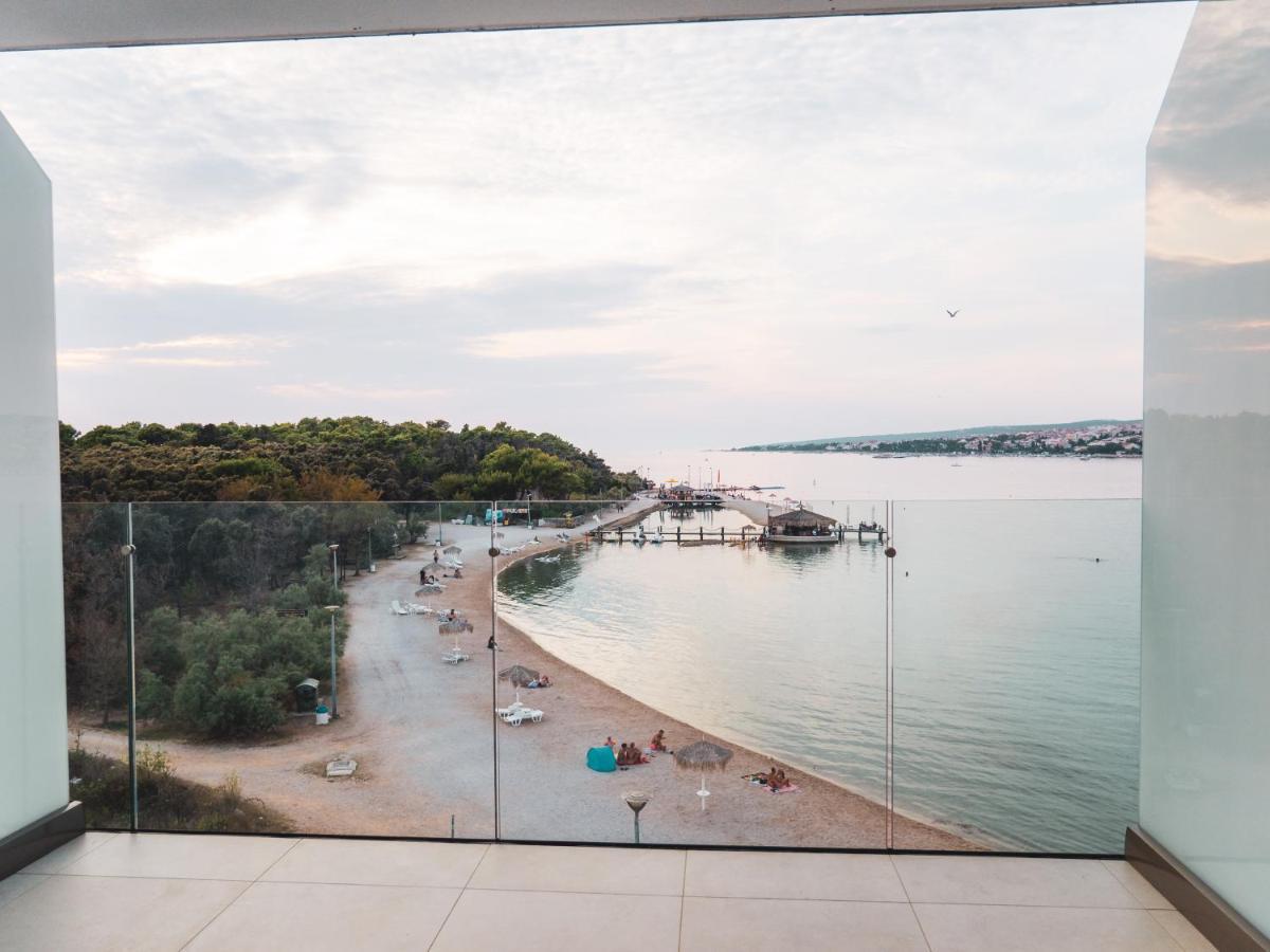 Kaneo Beach Hotel 诺瓦利娅 外观 照片
